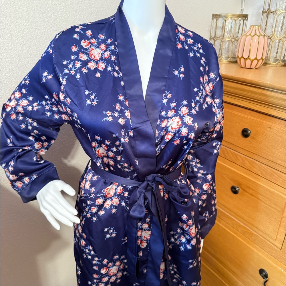 Morgan Lane Navy Floral Satin Robe